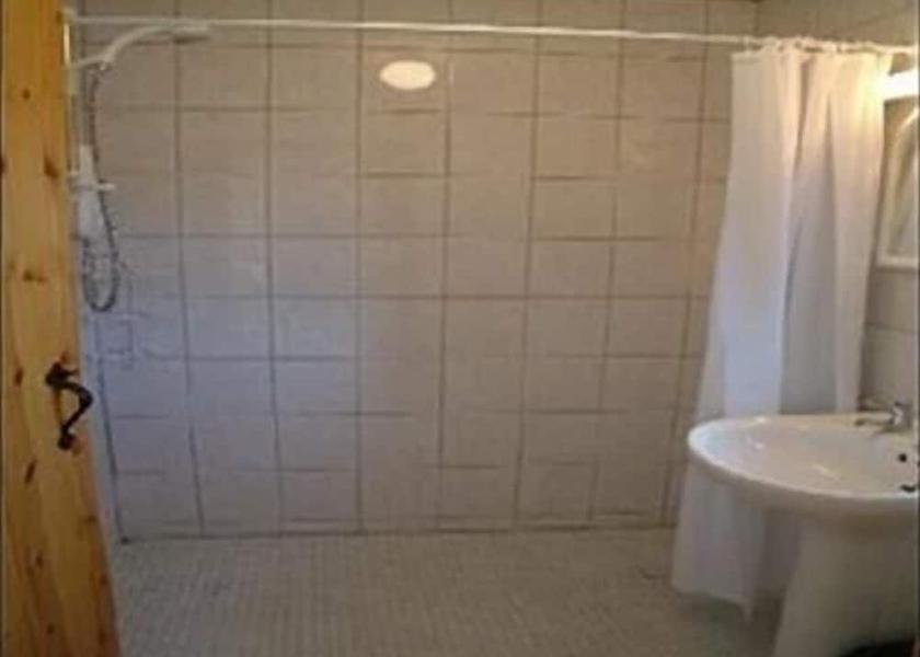 England Honiton Bathroom