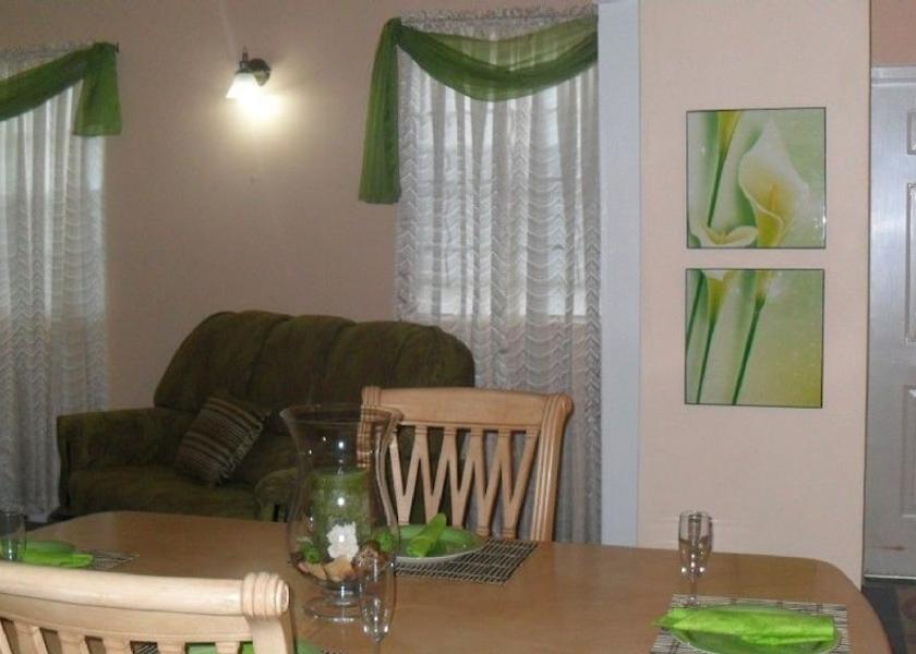  Gros Islet In-Room Dining