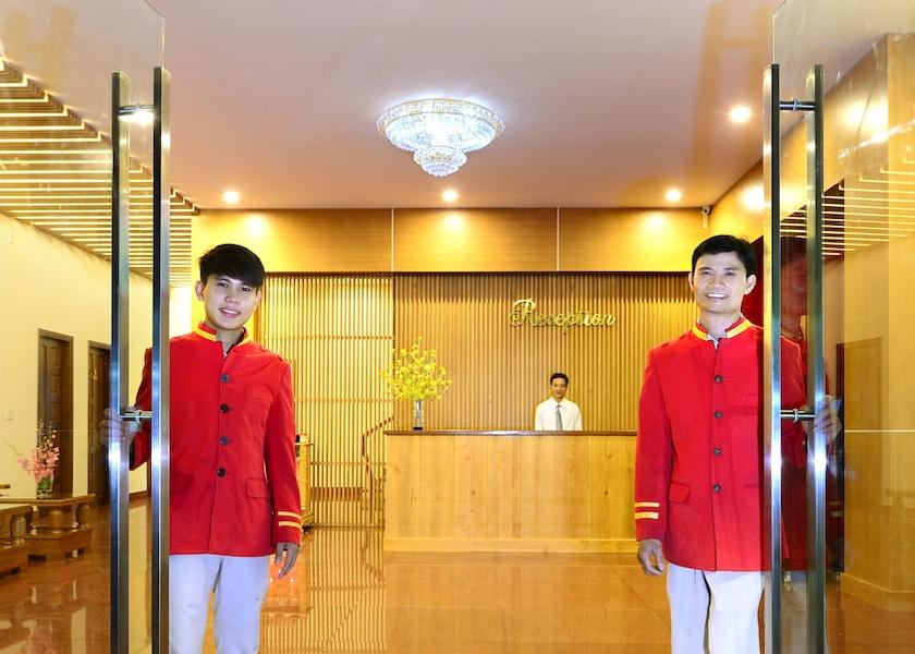 Thua Thien-Hue Hue Interior Entrance