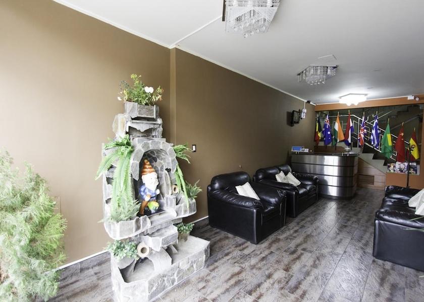  Callao Lobby