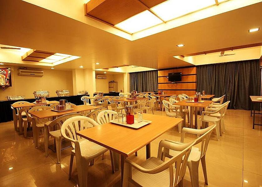 Maharashtra Pune Food & Dining
