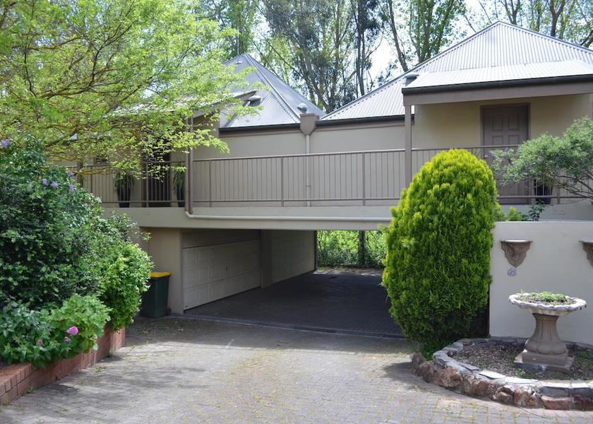 South Australia Adelaide Property Grounds