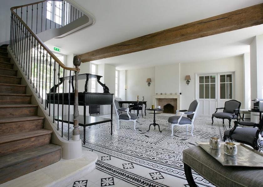 Nouvelle-Aquitaine Saint-Martin-de-Re Meeting Room