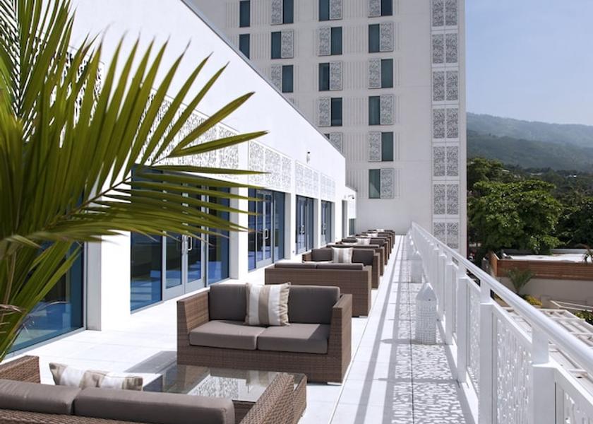  Port-au-Prince Exterior Detail