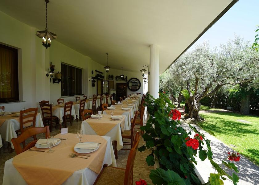 Calabria Ricadi Interior Entrance
