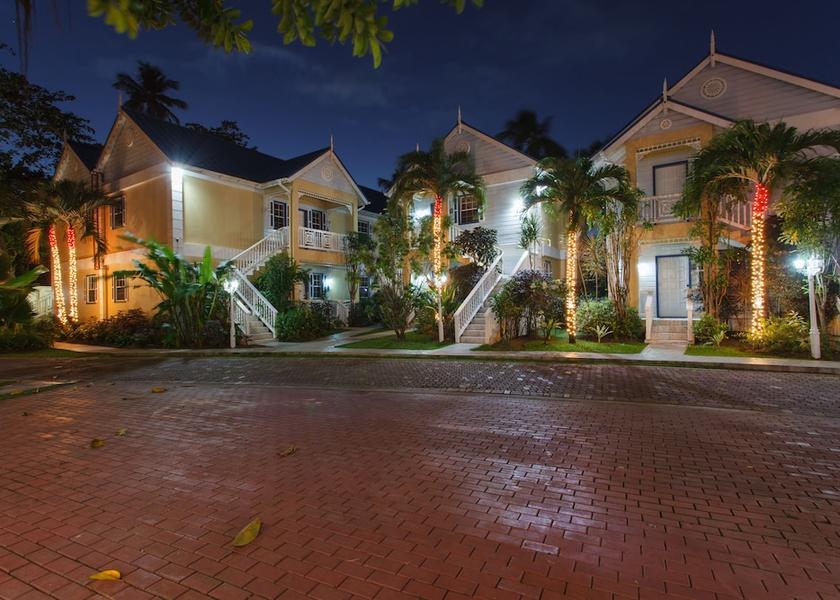  Castries Facade