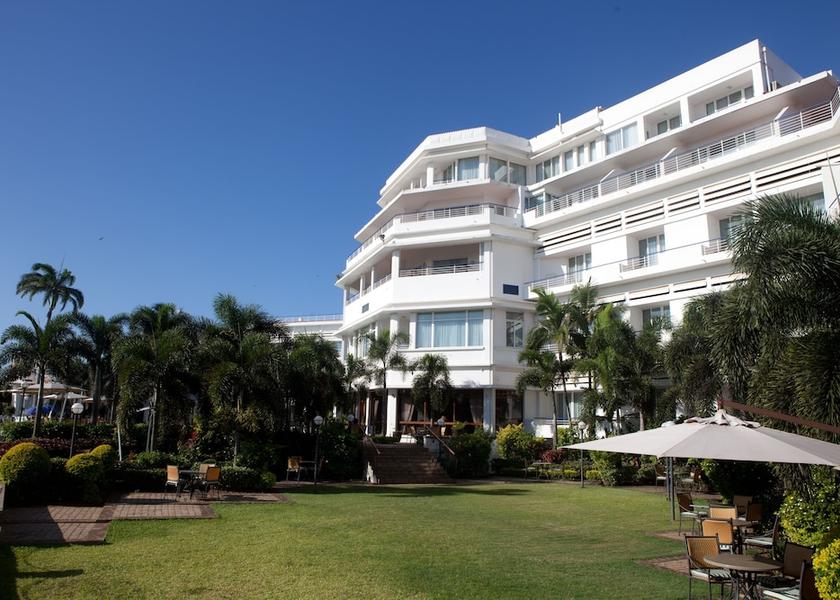  Maputo Exterior Detail