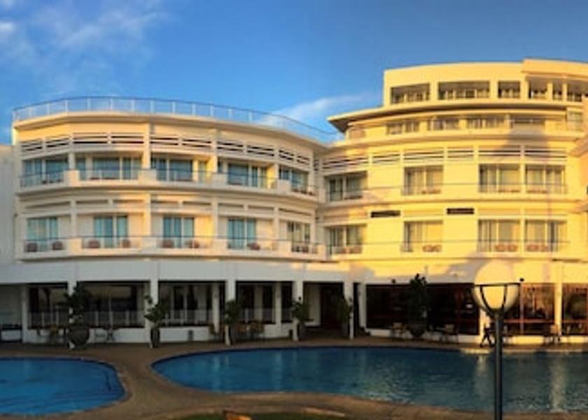 Maputo Exterior Detail