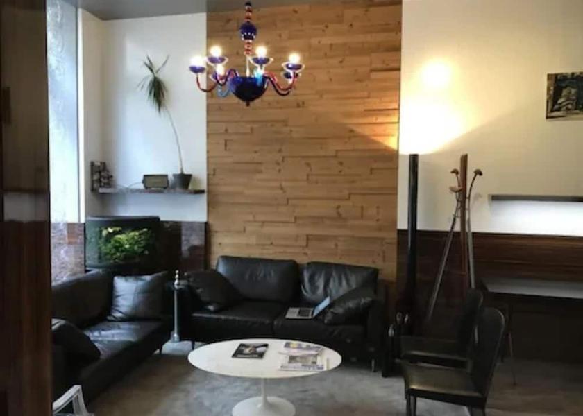 Auvergne-Rhone-Alpes Lyon Lobby