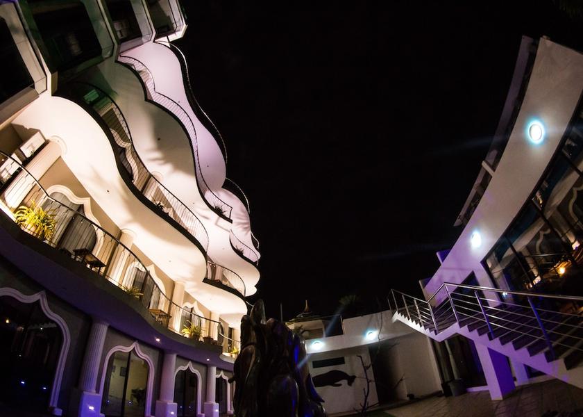 Santa Elena Manglaralto Facade