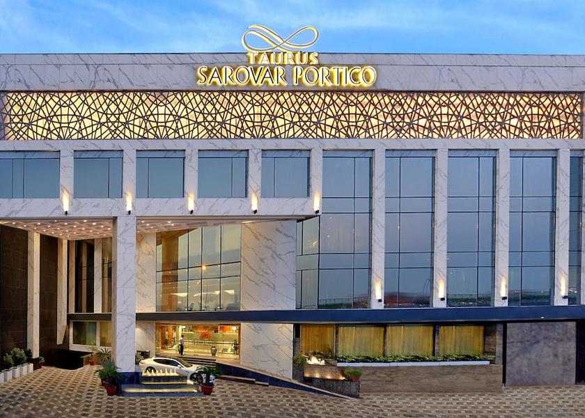 Delhi Delhi Property entrance