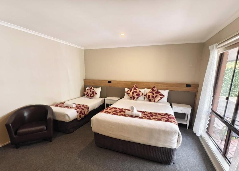 Victoria Cowes Room