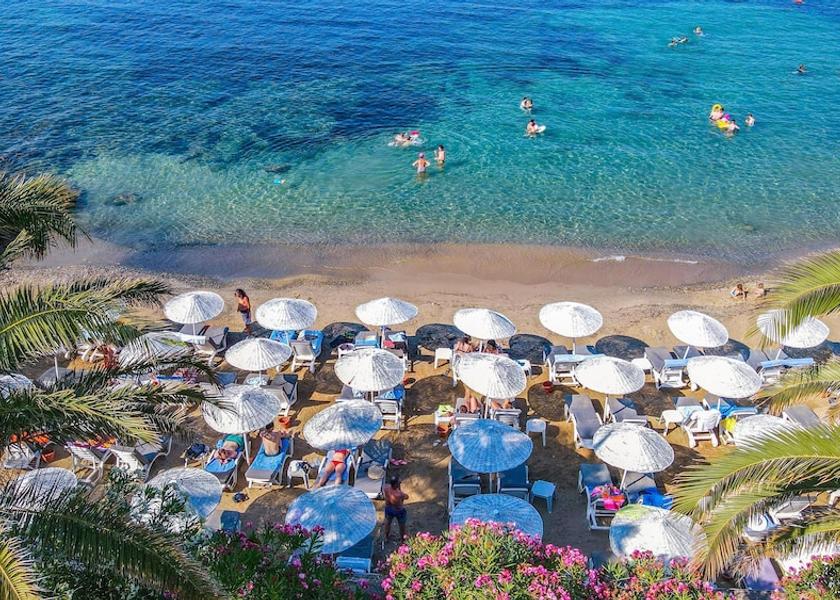 Aydin Kuşadası Beach