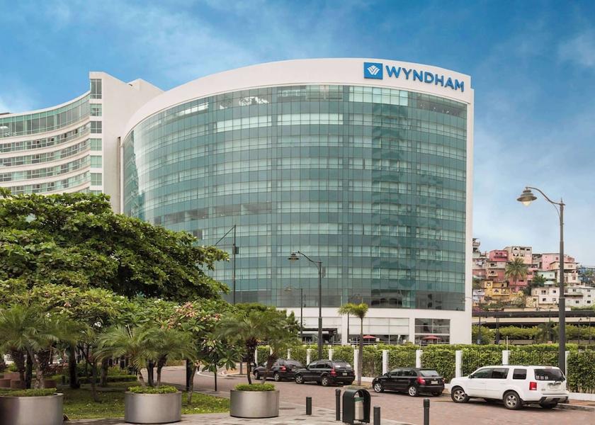Pichincha Guayaquil Exterior Detail