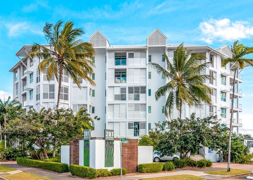Queensland Cairns Hotel Exterior
