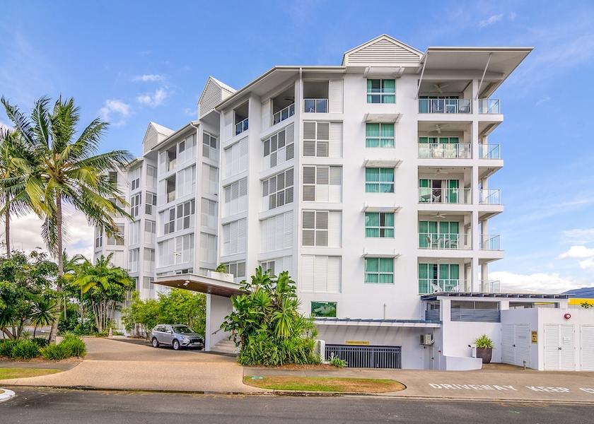 Queensland Cairns Front of property