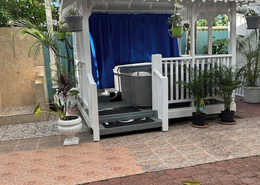 Westmoreland Negril Outdoor spa tub