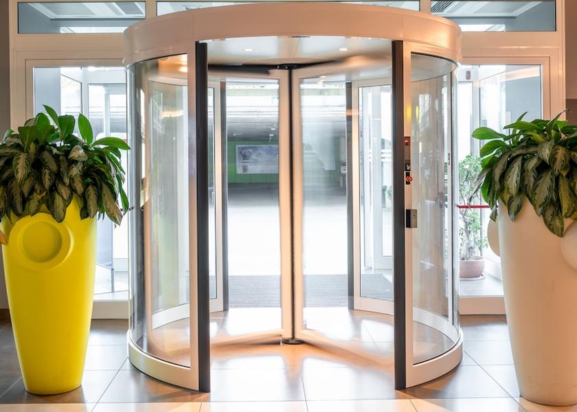 Lombardy Mozzo Interior Entrance