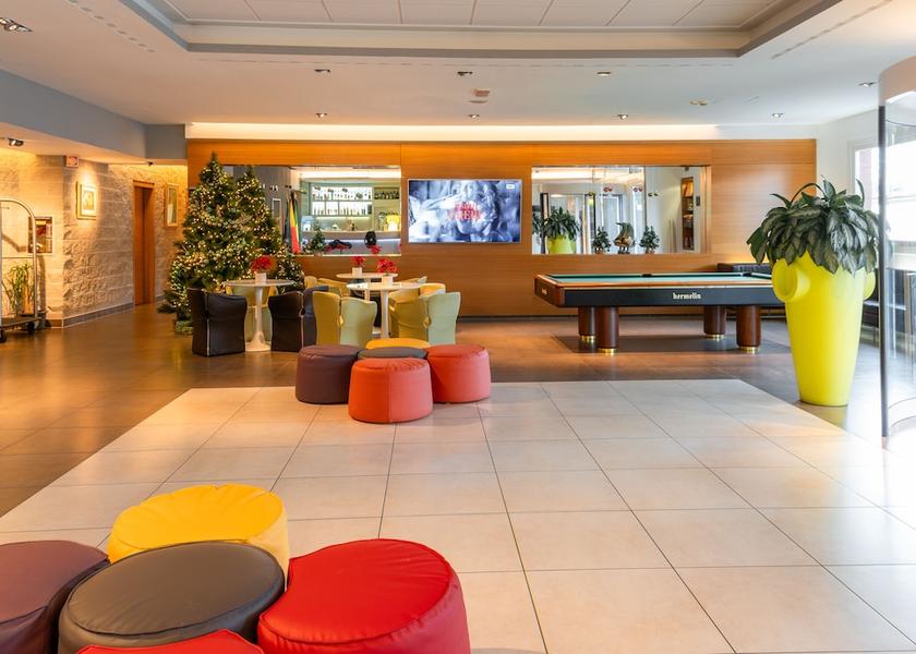 Lombardy Mozzo Lobby