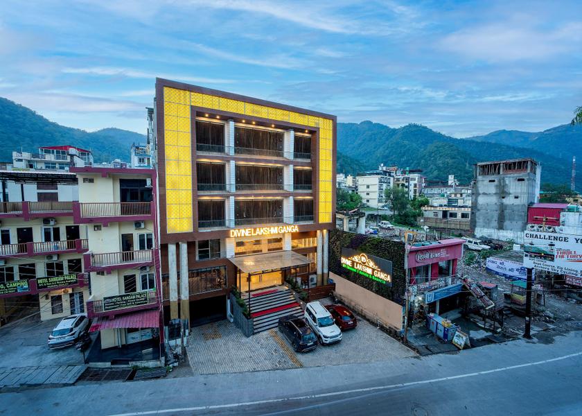Uttarakhand Rishikesh Hotel Exterior