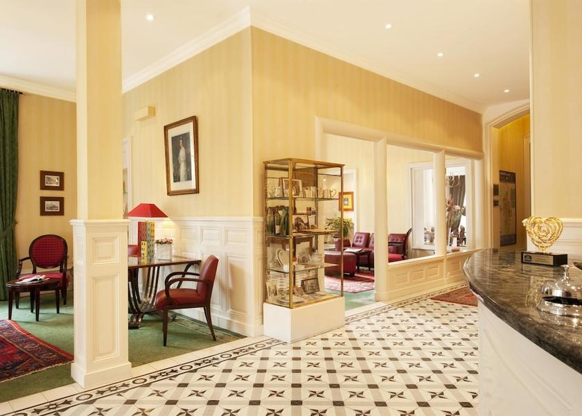 Centre - Loire Valley Bourges Lobby