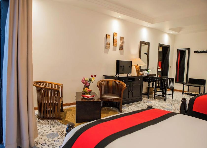  Phnom Penh Room