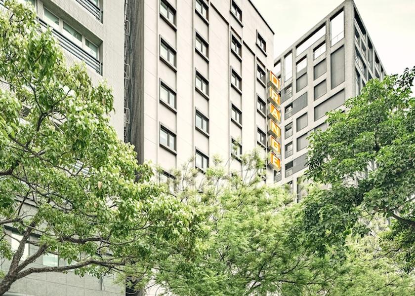  Taipei Exterior Detail