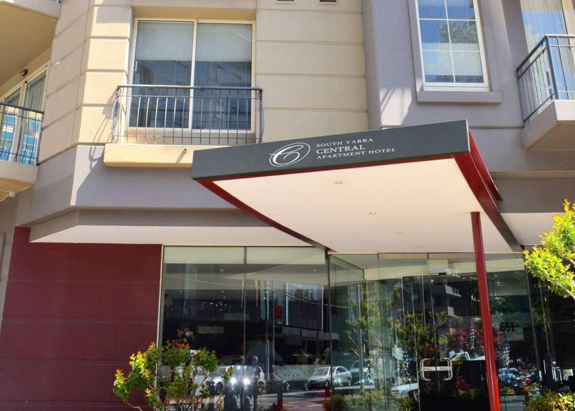 Victoria Melbourne Hotel Exterior