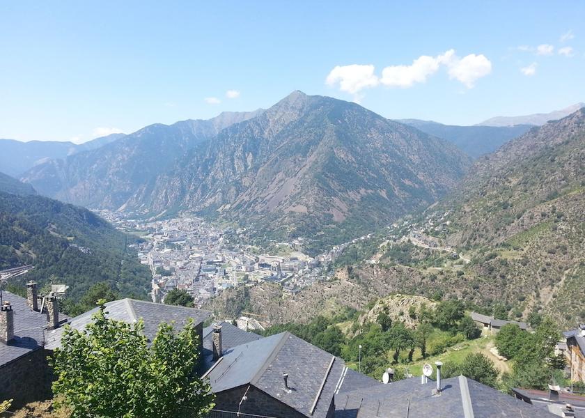  Escaldes-Engordany Exterior Detail