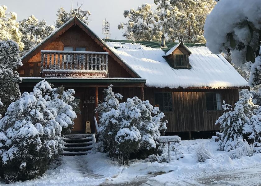 Tasmania Cradle Mountain Front of property