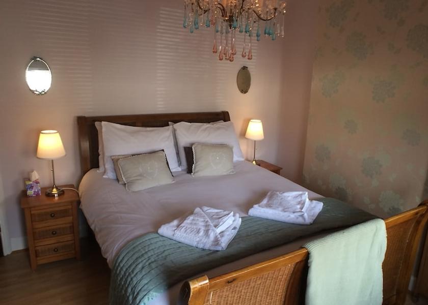 Wales Cardiff Room