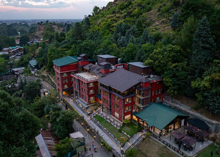 Jammu and Kashmir Srinagar Hotel View