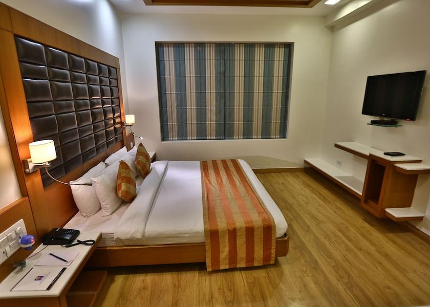 Uttar Pradesh Lucknow Room