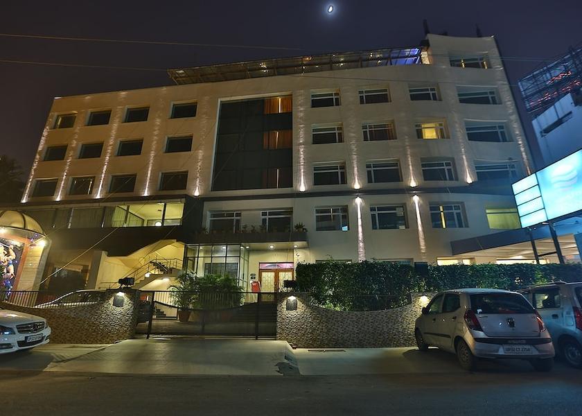 Uttar Pradesh Lucknow Hotel Exterior