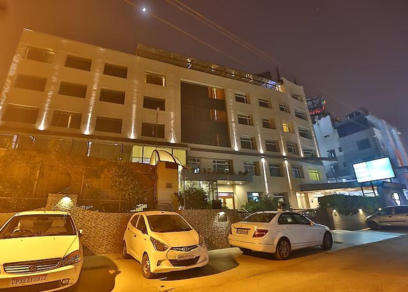 Uttar Pradesh Lucknow Facade