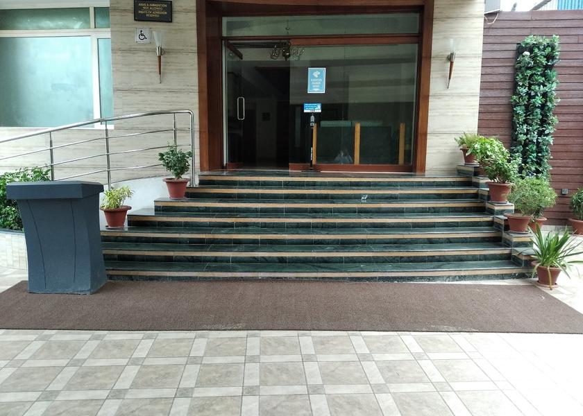 Uttar Pradesh Lucknow Hotel Exterior