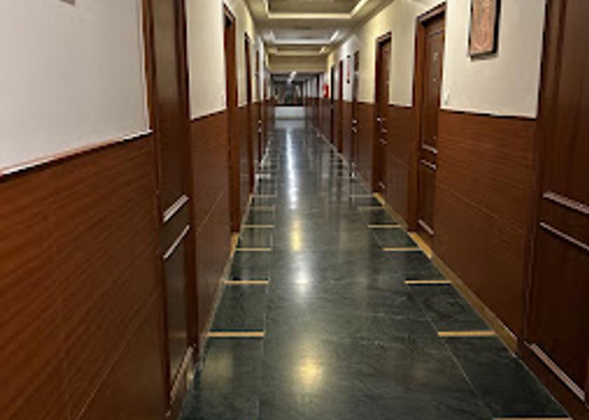 Uttar Pradesh Lucknow Public Areas