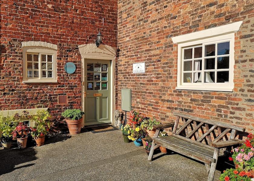 England Gainsborough Exterior Detail