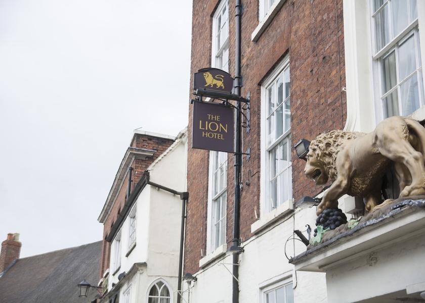 England Shrewsbury Exterior Detail