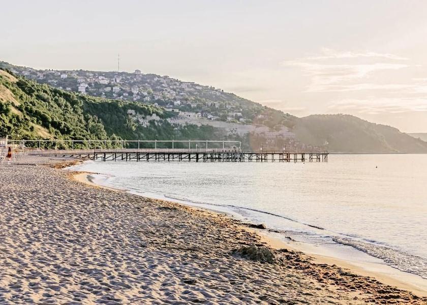  Albena Beach