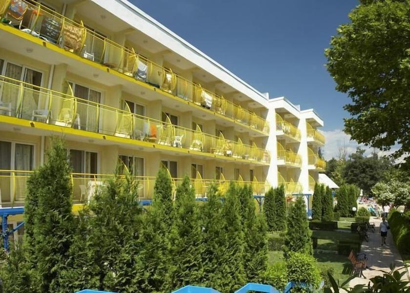  Albena Exterior Detail