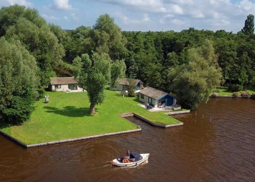 North Holland Loosdrecht Room
