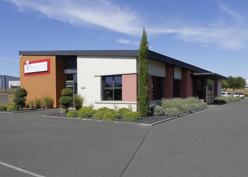 Pays de la Loire Beaucouze Exterior Detail