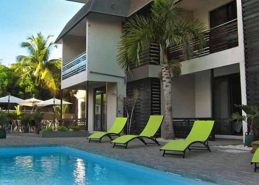 MU Mauritius Facade