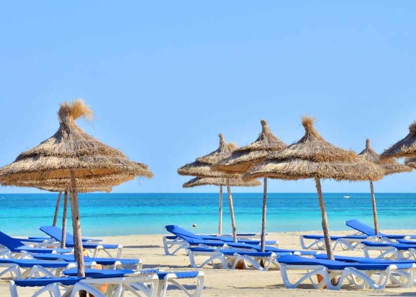  Midoun Exterior Detail