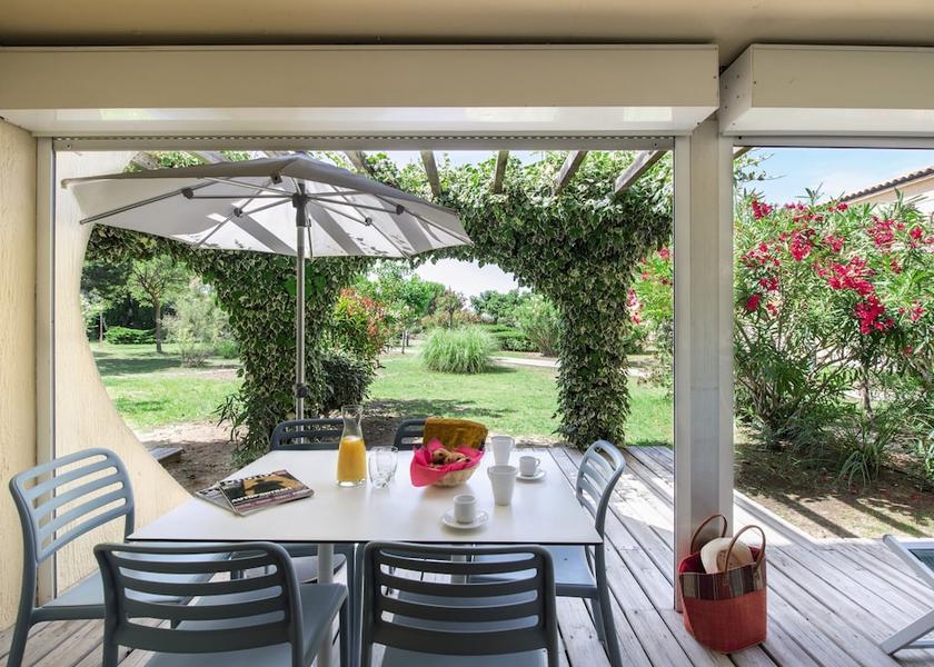 Occitanie Le Grau-Du-Roi Terrace