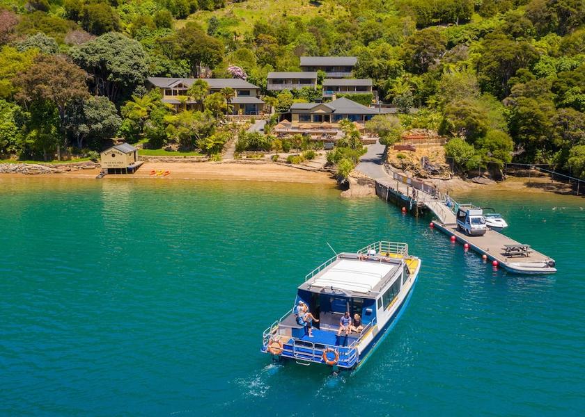Marlborough Lochmara Bay Entrance
