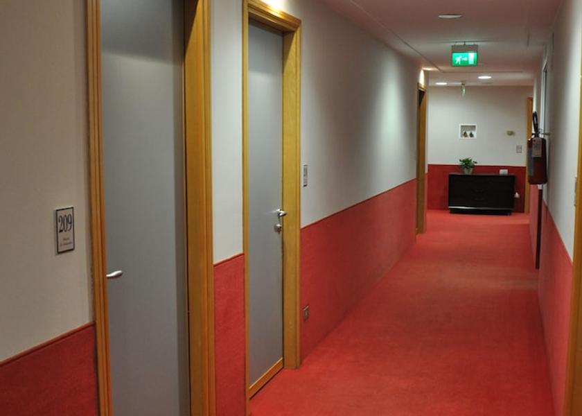 Veneto Rubano Hallway