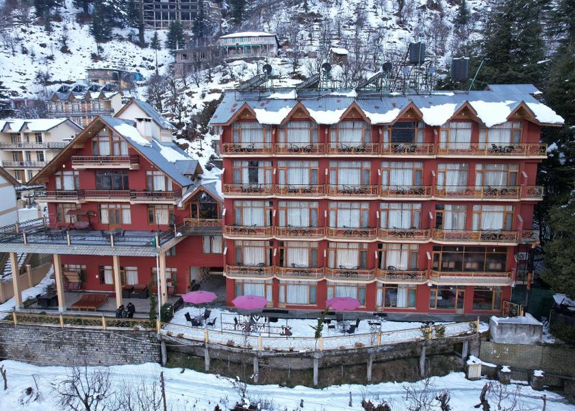 Himachal Pradesh Manali Hotel Exterior