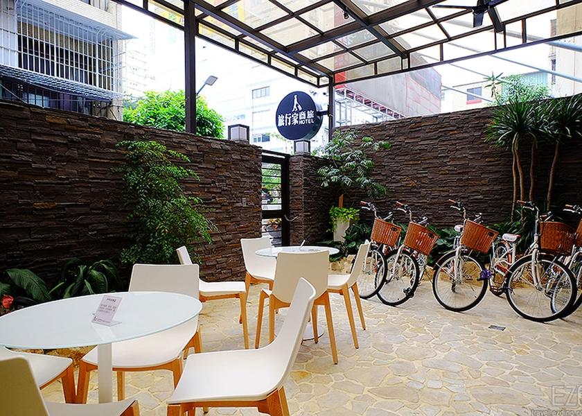  Kaohsiung Courtyard